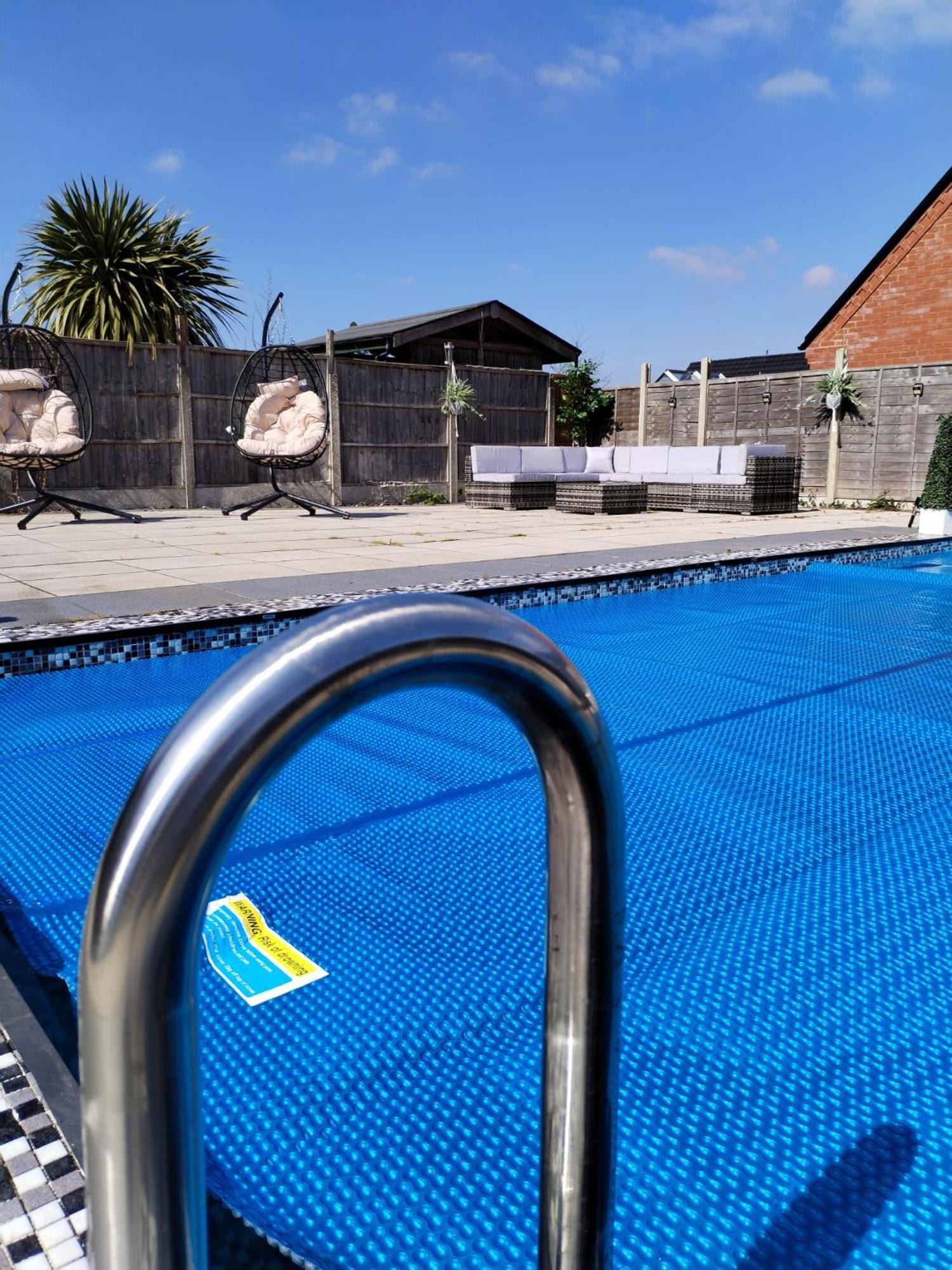 The Dominion Club Villa Glenfield Exterior photo